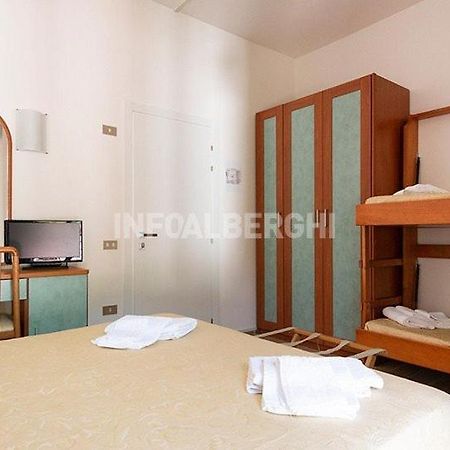 Hotel Kennedy Лідо-ді-Савіо Екстер'єр фото