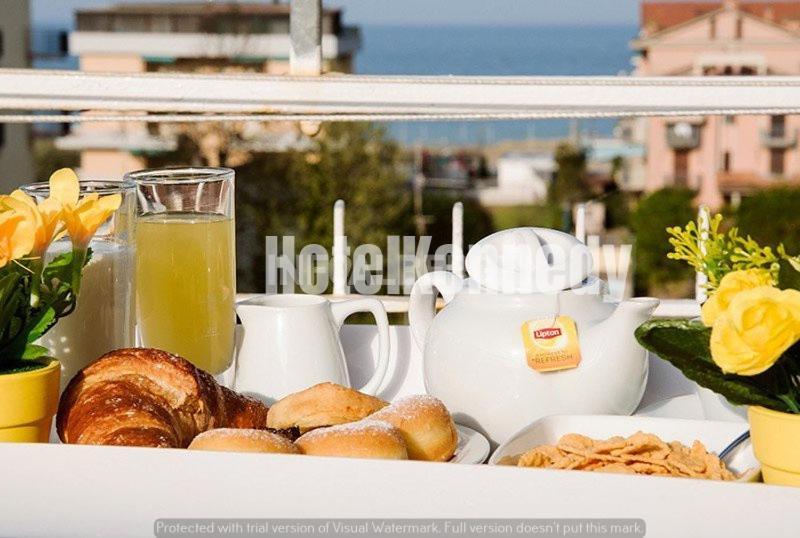 Hotel Kennedy Лідо-ді-Савіо Екстер'єр фото