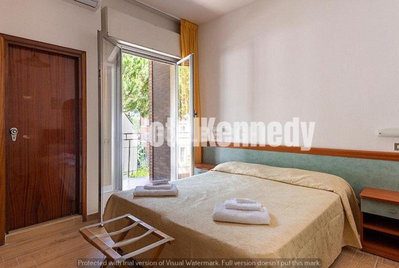 Hotel Kennedy Лідо-ді-Савіо Екстер'єр фото