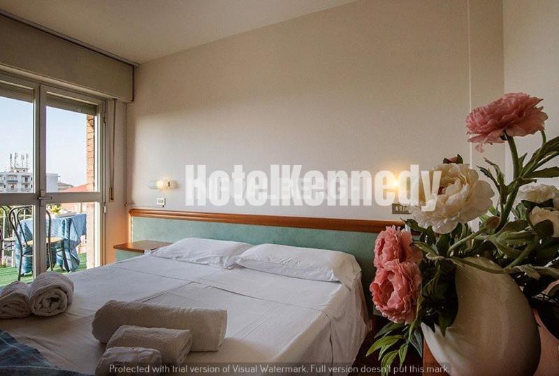Hotel Kennedy Лідо-ді-Савіо Екстер'єр фото