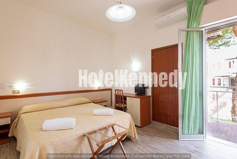 Hotel Kennedy Лідо-ді-Савіо Екстер'єр фото