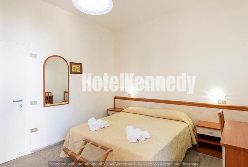 Hotel Kennedy Лідо-ді-Савіо Екстер'єр фото